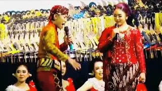Another party yeah | Goyangan Silvy Kumalasari Bikin Candu - APT APT  (FULL SONG) Instagram Viral