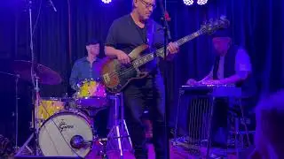 Trettondags blues, Henrik Nagy Quartet