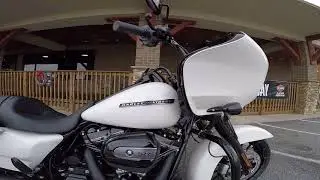 2018 Road Glide Special in Bonneville Salt Pearl is here!