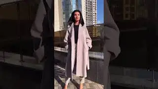 Стильное серое пальто макси: модный осенний образ. 