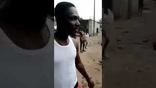 Citizens uncover warehouse where #Covi19 palliatives were diverted and hidden in Lagos state.