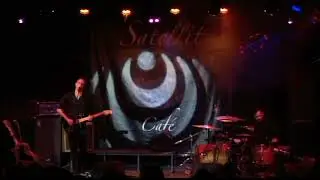 HAROLD MARTINEZ  3 M AU SATELLIT CAF&Eacute; ROANNE VILLEREST
