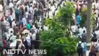 Mumbai trains hit by rain, anger pours on Twitter