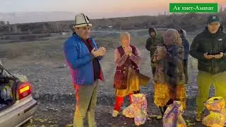 Тоолу аймактарды кыдырып, элдин батасын ала жүр. Эл жмгегин жер жебейт. Көз жоосун алган кооздук.