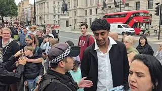 TOURIST TOLD OFF BY POLICE BE RESPECTFUL OK #kingsguard 