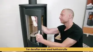 VARDE OVNE - Reng&oslash;ring af glas p&aring; en VARDE br&aelig;ndeovn