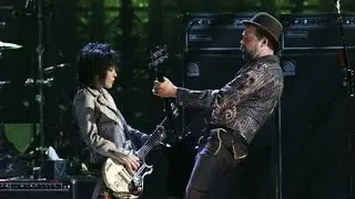 Joan Jett and Nirvana Rock and Roll Hall of Fame 2014
