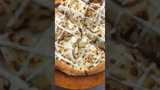 Pan creamy chicken ranch pizza #pizza #youtubeshorts #ytshorts #youtube