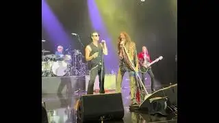 Yungblud and Steven Tyler rocking a classic Aerosmith tune at Steven’s post-Grammy fundraiser 