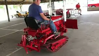 IH custom crawler at the Lawn & Garden Tractor Magazine Extravaganza 2022. #lagtmag