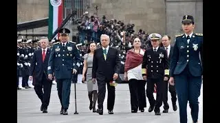 ESTAMOS CON AMLO EN EL DESFILE MILITAR POR EL D&Iacute;A DE LA INDEPENDENCIA