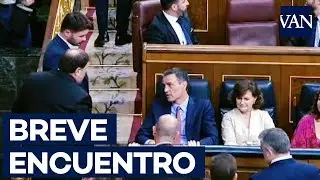 La breve conversaci&oacute;n entre Oriol Junqueras y Pedro S&aacute;nchez en el Congreso