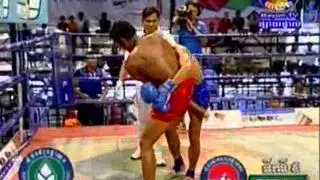 BayonTV Live Khmer Boxing - Kbach Kun Boran Khmer 12 April 2013 (2)