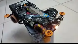 Unboxing & troubleshooting vintage mini 4wd Jin Li model Proto Saber JB