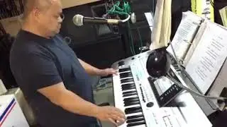 Pom nquab ya tsis pom nquab zes by hwm pheej thoj