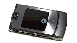 Motorola V3i. Ретро телефон. Hello MOTO. Retro Telefon aus Deutschland. Капсула времени (3776)