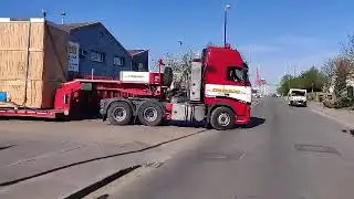 Kings Heavy Haulage oversized crate to Southampton