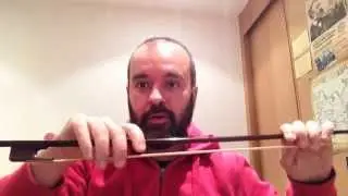 Sobre como sujetar el arco del cello