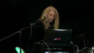 Dafna Naphtali, Gordon Beeferman