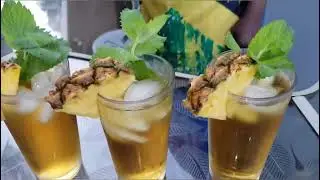 The ultimate summer cool down drink:  Refreshing Mint Iced Tea.  #SummerThirstQuencher