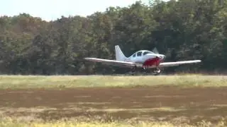 Lancair, N2522F arriving at KHWY on 091810 at 1522