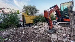 HİTACHİ ZX 33u MİNİ EXCAVAT&Ouml;R KAMYONA MOLOZ Y&Uuml;KLEME - G&Ouml;RKEMLER HAFRİYAT BODRUM