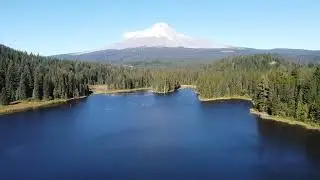 Mt Hood  from trillium lake 