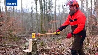 Fendre du bois avec la hache SPALT-FIX&reg; OX de Ochsenkopf