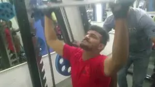 ankit pal shoulder exercise in gym