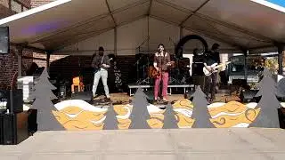 Gentleman Speaker, Mon Ch&eacute;ri, Lake Monster Bash 2019
