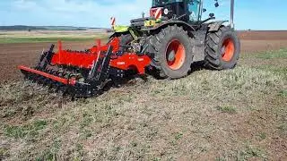 Claas Xerion 3800 с губокорыхлителем Gaspardo глубина 40 см