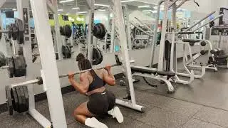 Kneeling Squats Smith Machine