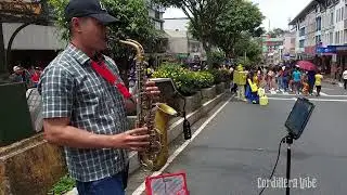 Coldplay &mdash; Everglow saxophone cover by Nikko Basbas Ibasan &mdash; Street Music Philippines