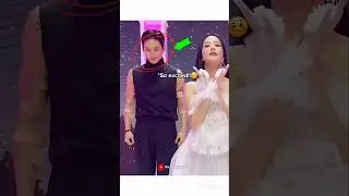 Jisoo flower dance backdancer couldn&rsquo;t control his eagerness🤣#blackpink #jisoo #trending #shorts