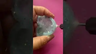 Shaker charm with uv resin