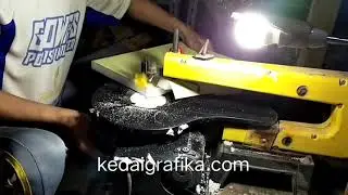Mesin Potong Nylon PE / Tatakan Mesin Pond / Plong Kedai Grafika