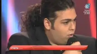 Se llama copla: Jonathan Santiago. 