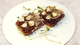 How To Make The Perfect Herring Sandwich