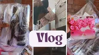 “Vlog narrado: Almoço arumando meu guarda roupa kk, obra e comprinhas do dia”