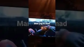 Jug rips Deadpool&rsquo;s body in half