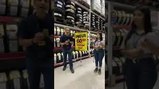 Os pneus. Oferta encenada.