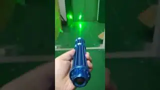 Il pi&ugrave; potente puntatore laser da 2000 mW 520 nm