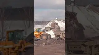 Massive Volvo Wheel Loader 350F : Loading a Concrete Recycling Plant