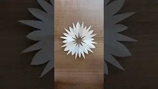 Sunflower design snowflake/diy paper snowflake craft/ fun snowflake art #trending #yt #shorts #viral