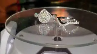 1.74 carat NEIL LANE diamond ring set.VS-1 canary center. 14k gold 6 gram APPRAISED