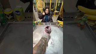 Why Is This SO Satisfying?!#shorts#icecream#streetfood#foodshorts#satisfying#viralshorts#dessert