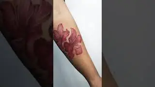 Hibiscus tattoo 🌺