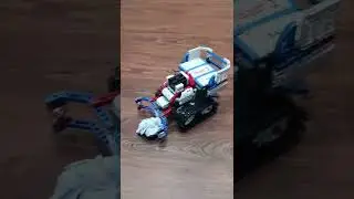 Jimu Robot Picking Trash #shorts