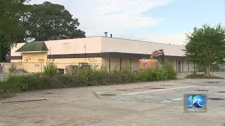 Picadilly at Military Circle Mall to be demolished Monday