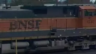 Railfanning At Roseville Station Cam Ft UP Loram Rail Grinder,Amtrak 69 And BNSF 1030 H1 Paint